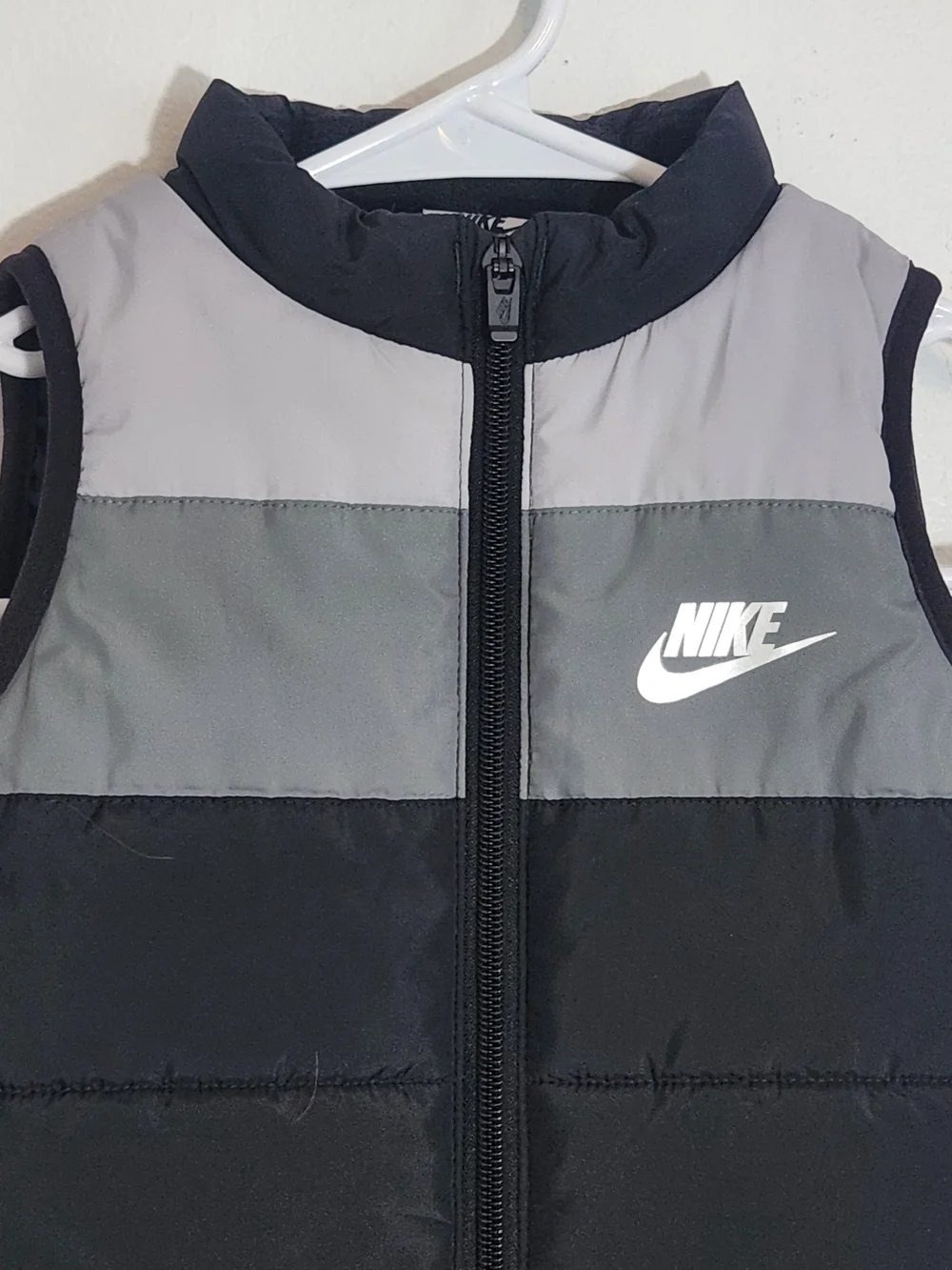 Nike Black and Gray Puffer Vest Size 3T